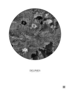 Delphes Satellite View Poster 2.5km B&W | Gravura – Light background
