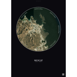 Affiche Muscat – Poster vue satellite 2.5km Couleur | Gravura – Fond foncé